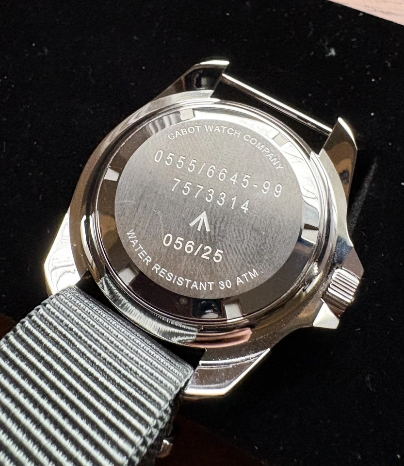 Orologio CWC Divers Quarzo Svizzero 41mm RNS300-MT QS120 Mk2 Swiss Made 300m - come nuovo - Immagine 2 di 4