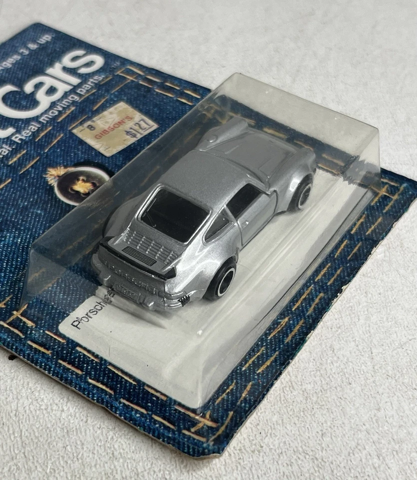 Tomy Japan Die-cast Model Pocket Cars 1982 Porsche 930 Turbo Diecast - Image 3 of 4