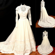 Long Sleeves Lace Wedding Dresses High Neck Vintage Sweep Train Bridal Gowns