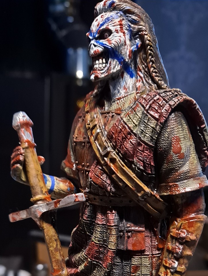 Iron Maiden Eddie The Clansman Latexmaske – Offizielle Fan-Maske Für Halloween & Kostümpartys
