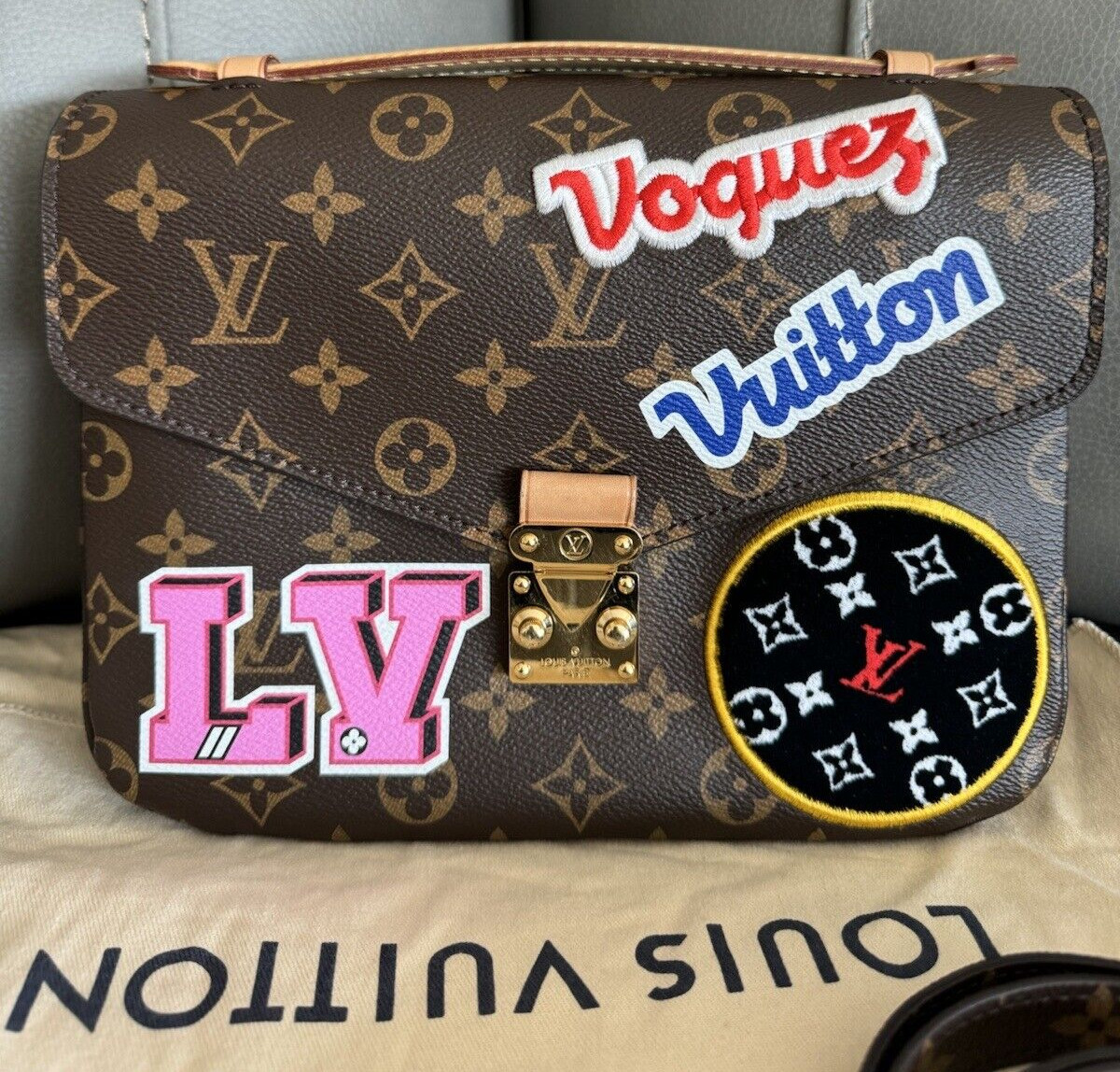 Tas Louis Vuitton Metis Two Tone Pochette Handbag Lv Original