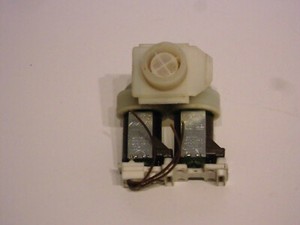 Magnetventil Ventil Zulaufventil 9000533540 Waschmaschine Siemens IQ300 WM14E42A