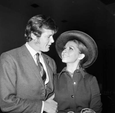 Roger Moore and his wife Luisa heading off on their honeymoon - 1969 Old Photo 1