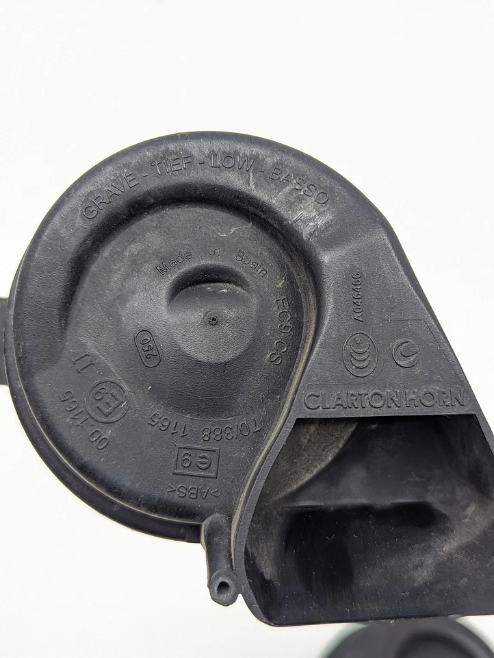 07-14 Mercedes W221 S550 CL550 Par de bocinas tono alto y bajo OEM Foto 4 de 4