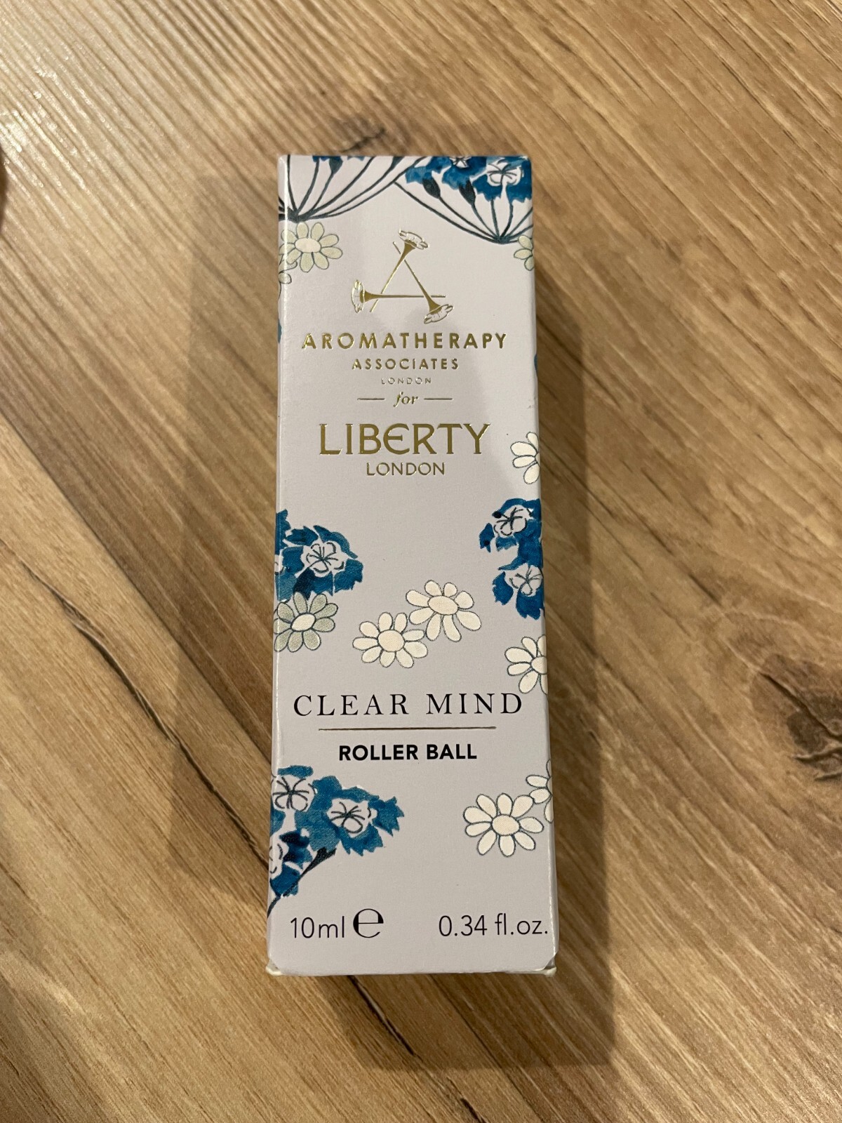 Aromatherapy Associates for Liberty Clear Mind Roller Ball 10ml for