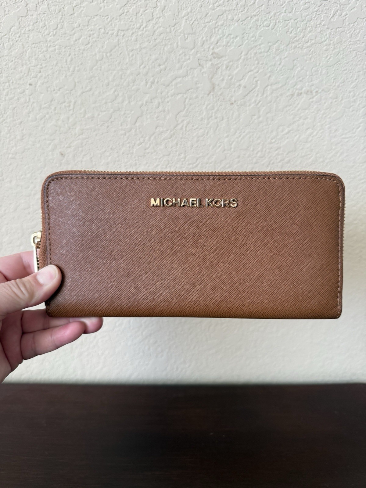 Michael Michael Kors Jet Set Travel Saffiano Leather Continental Wallet Luggage