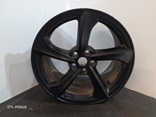 2025 TESLA MODEL Y TESLA MODEL Y 19" ALLOY 9.5 X 19 ET 45 WHEEL HAS MINOR MARKS