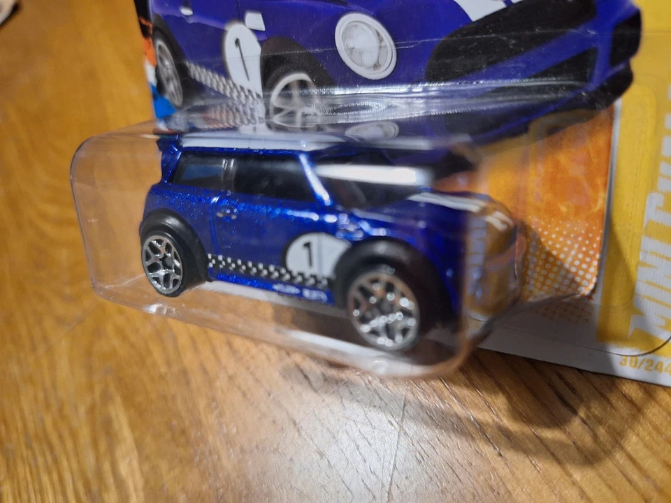 2011 Hot Wheels HW Premiere Mini Challange Cooper S Works Blue - Image 3 of 3