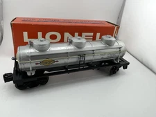 Lionel 1953-1955 6415 Sunoco 3 Dome Tank Car 6600 gal Model