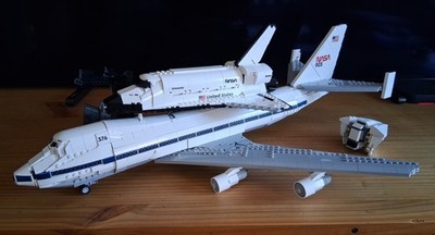 Lego 10360 ICONS NASA Boeing 747 mit Space Shuttle Discovery Raumfahrt