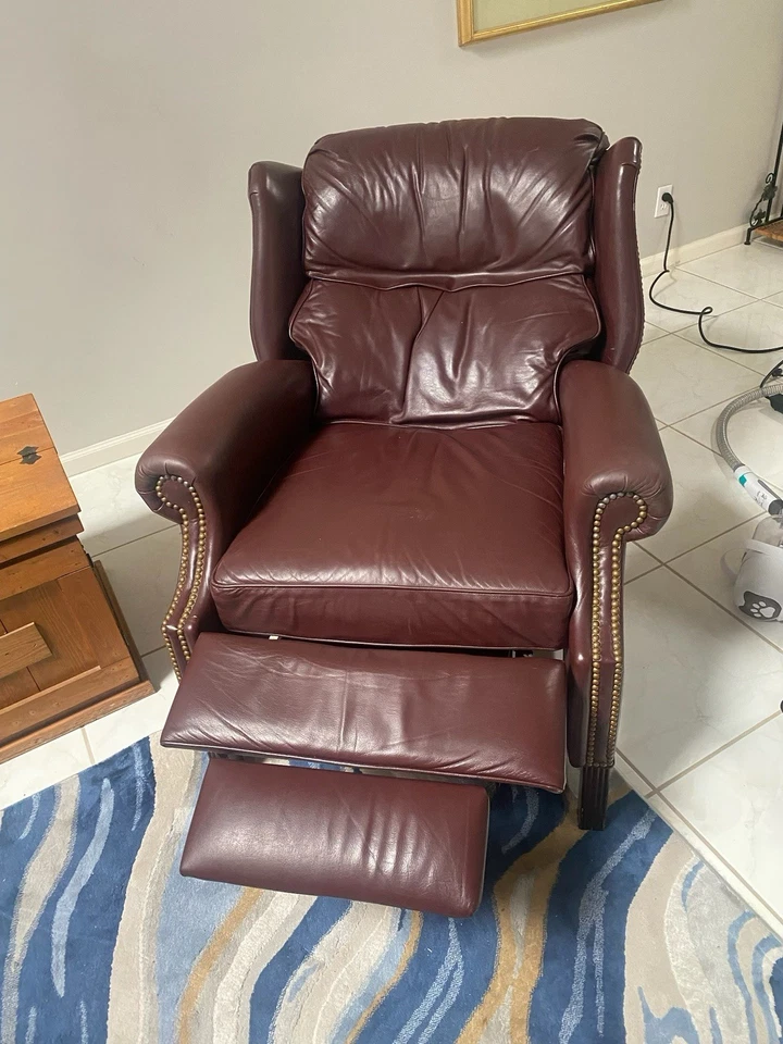 Thomasville Reclinable Cuero Genuino - Cuero Burdeos - Excelente Calidad Foto 4 de 4