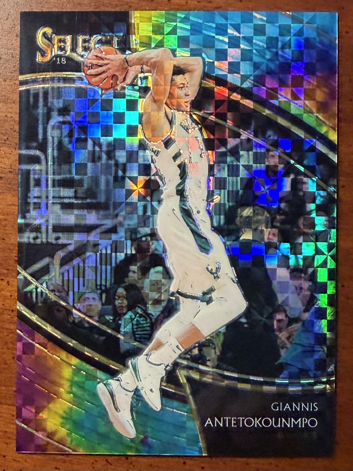 2018-19 Select Prizm Tie Dye 207 Giannis Antetokounmpo #17/25 SSP