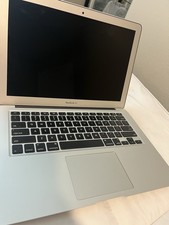 2015 13 inch MacBook Air 4 GB