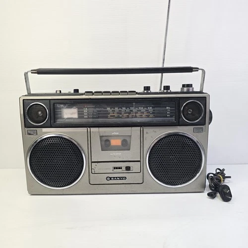 Sanyo M9930K Vintage Boombox Radio Cassette Made in Japan – Radio Works – Needs
