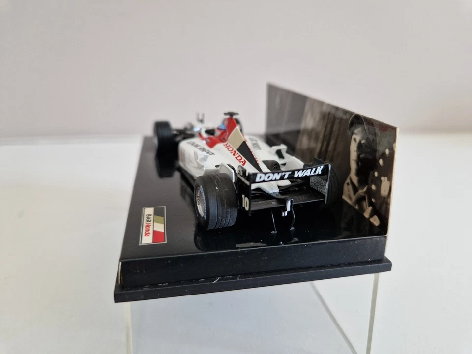 Minichamps 1/43 BAR Honda 005 T. Sato - Team Edition Showcar 2004 - 403040080 - Immagine 4 di 4