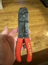 Klein Tools Wire Stripper Cat. No. 1000 Red Handle Electrician Pliers Tool T1