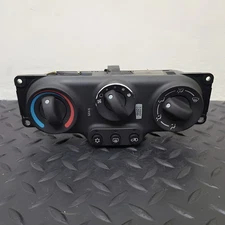 2005 Chevrolet Equinox  A/C  AC Heater Climate Control Temperature OEM