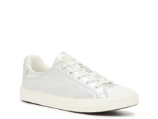 Woman's Fashion Sneakers Converse Dainty Lucky Sneaker