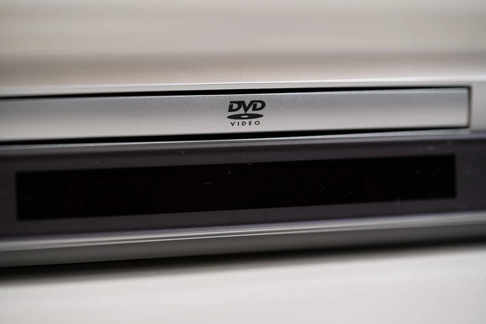 Toshiba SD-3900U DVD Video Player AB - Image 3 of 4