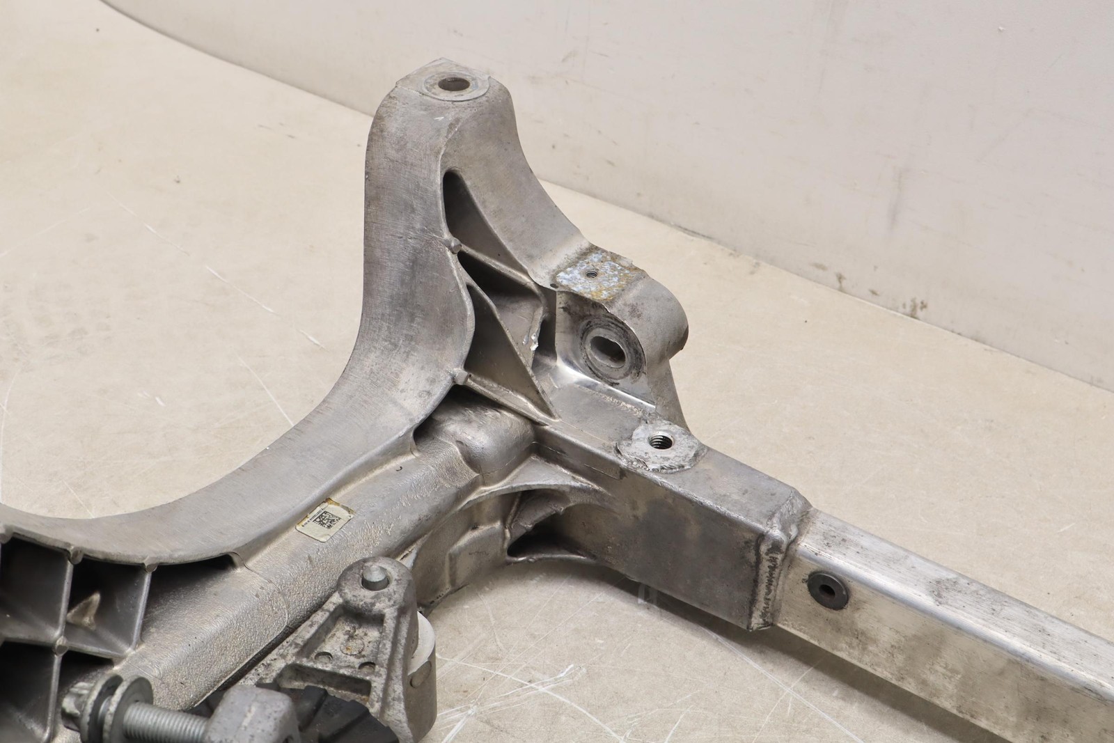 Maserati Ghibli 2014-2024 Front Suspension cross member P/N 670001480
