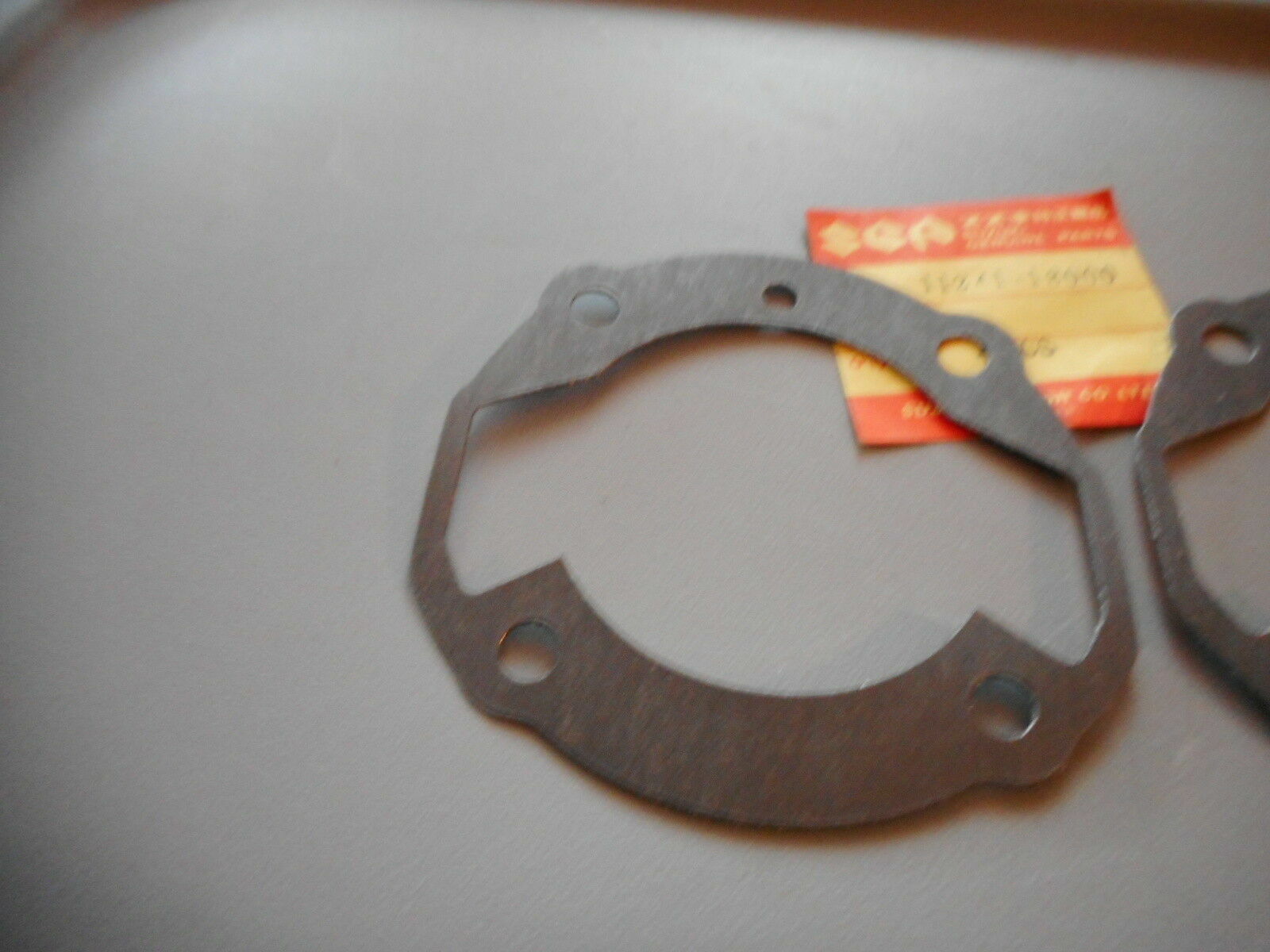 NOS Suzuki T350 REBEL T250 GT250 68-75 OEM QTY2 Cylinder Base Gasket 11241-18000