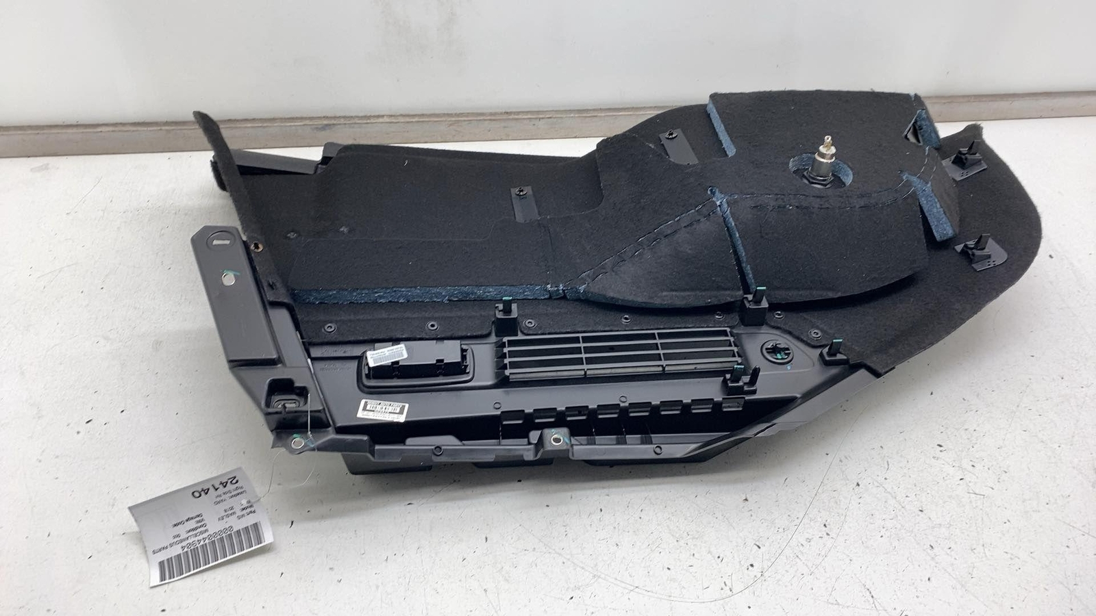 ⭕ 17-20 Maserati Levante Rear Right Trunk Quarter Trim Cover Panel 06700983800