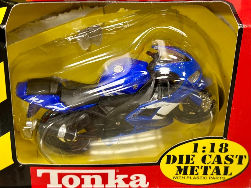 Tonka Yamaha R1 Super Sports 1/18 Scale Diecast Model Motorcycle - Image 2 of 2