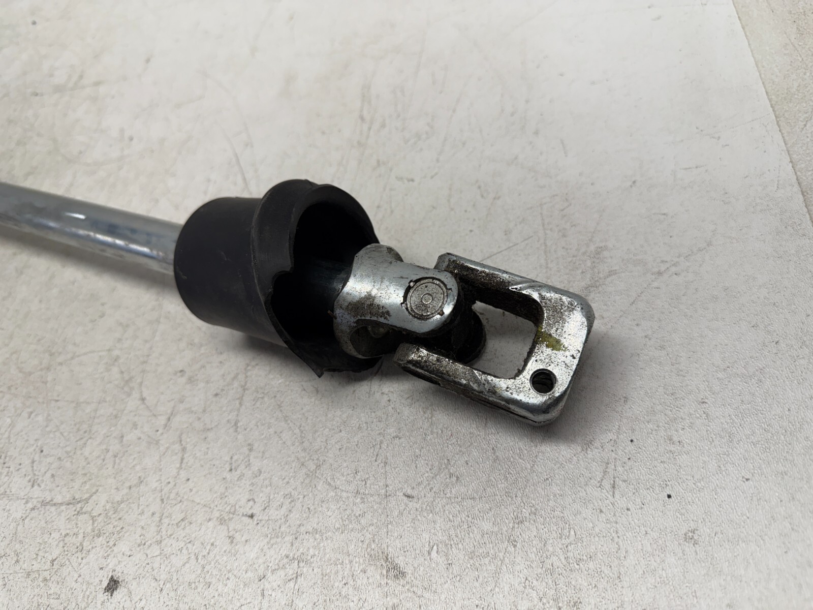 P41088 2003-2008 Maserati Quattroporte M139 Steering Column with Key OEM