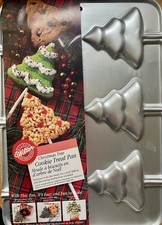 Cookie Treat Baking Pan, Wilton quality material