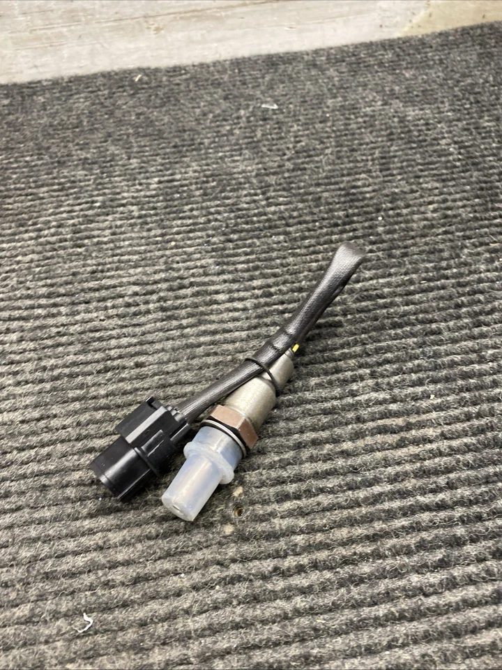 Bosch 18083 Oxygen Sensor Fits 2009-2020 Honda Pilot, 2009-2019 Honda Ridgeline - Image 3 of 4