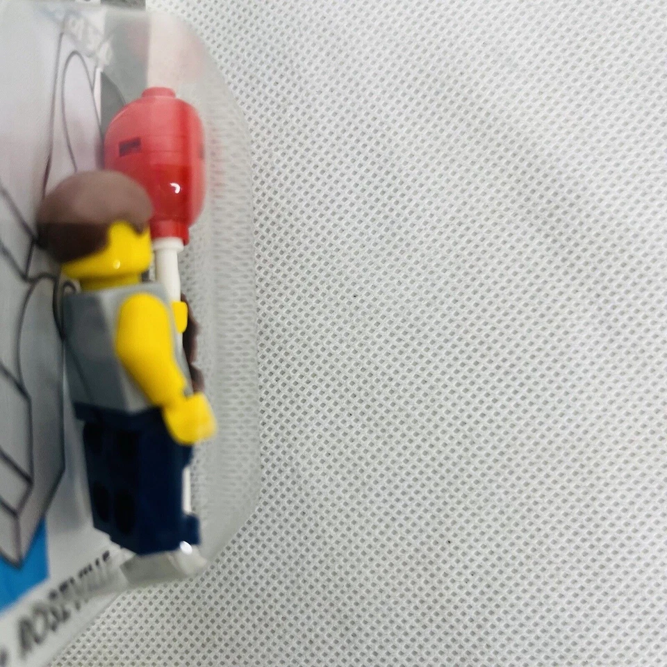 Lego Store Grand Opening Minifigure Roseville, CA 103/500  - Image 4 of 4