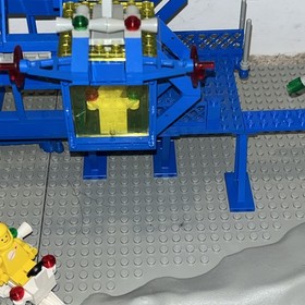 LEGO Classic Space 6971 Inter-Galactic Command Base 100% Complete w Instructions