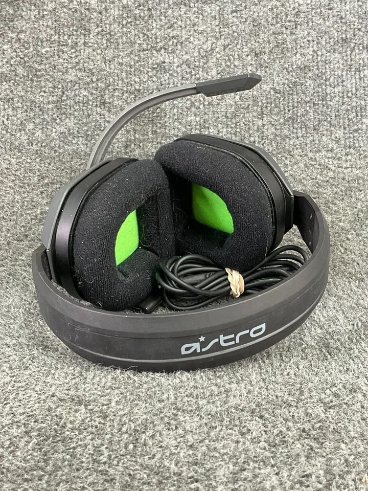 Astro Gaming Headset A10G01 🎧 Wired On-Ears 🎮 Black for PS4/PS5/PC - Image 2 of 4