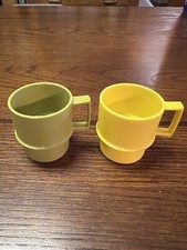 Vintage 1970's Tupperware Toys Sm 2 Cups Handle Play Cup 1400 Yellow  Green