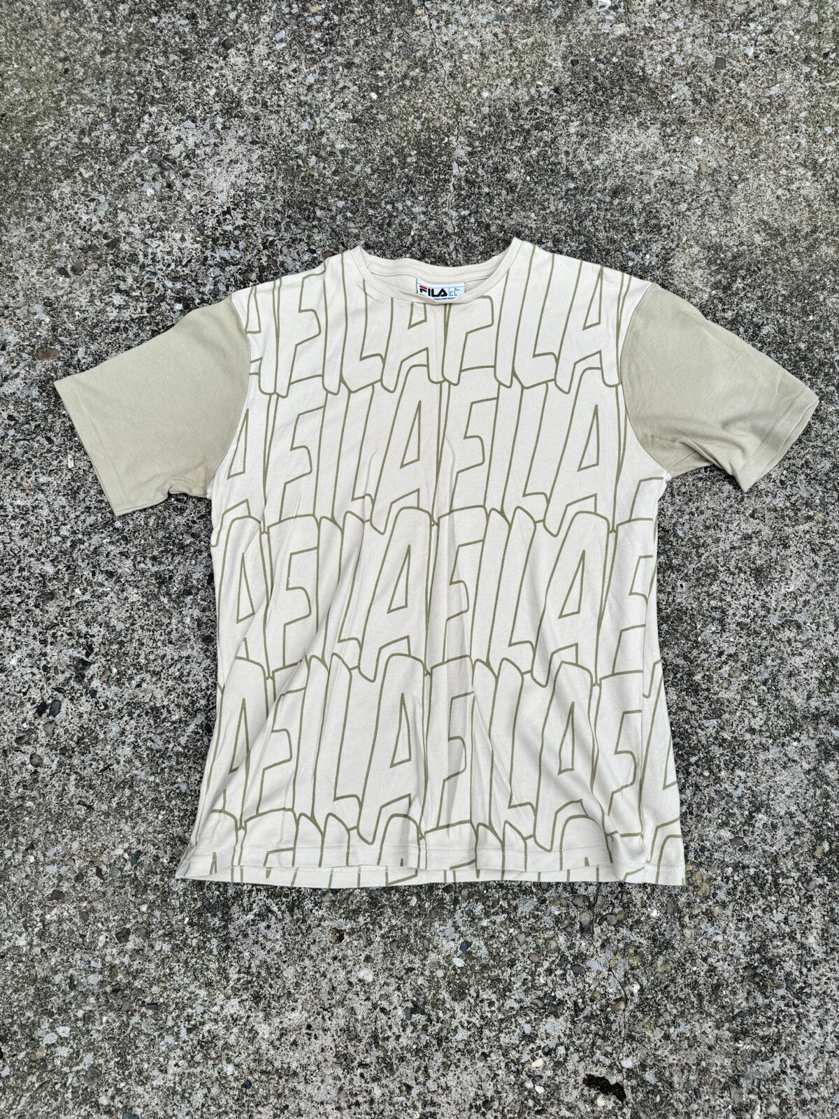 Maglietta Fila Aldrin Stampa Graffiti Taglia Media Sport Streetwear Urban