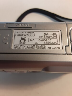 Fujifilm Digital Camera Finepix 1300 1.3 Mega Pixel W/Book FOR