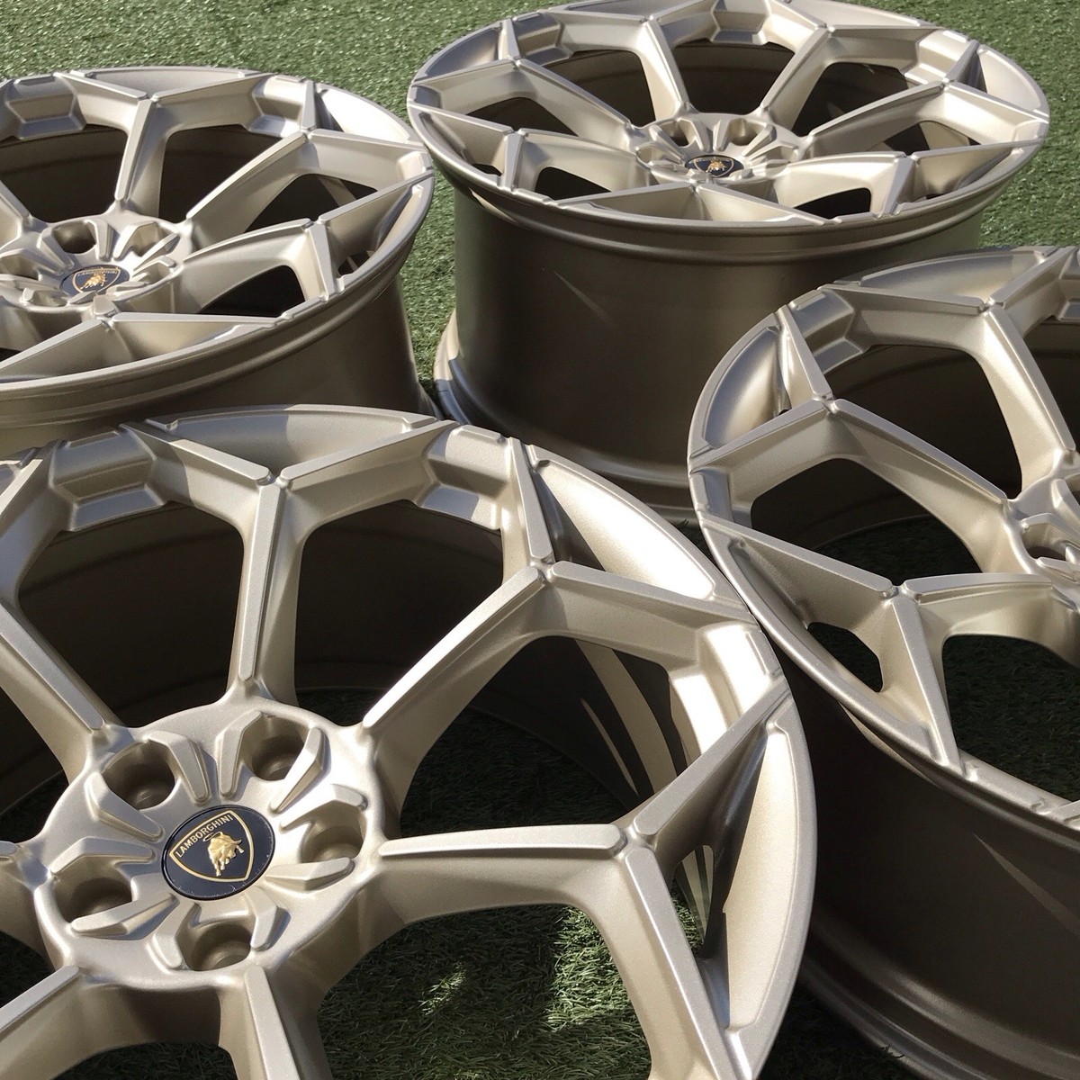 23 URUS PERFORMANTE RIMS OEM FACTORY SET 4 GOLD GENUINE