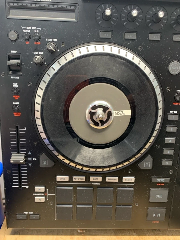 PANTALLA NUMARK ELECTRONICS NS7 III/NS7 II (E10043235) Foto 2 de 4