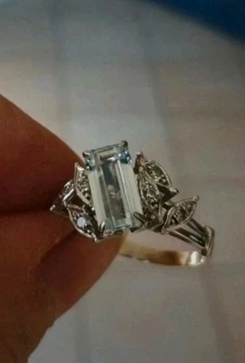 Splendide Bague ancienne en Or Blanc 18K Carats, Aigue Marine Et petits Diamants - Photo 1/4