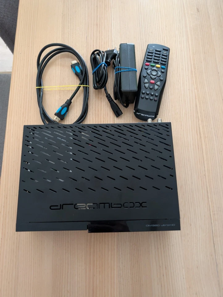Dreambox DM920 UHD 4K Dual DVB-S2 FBC-S2x + Festplatte 2TB - Bild 2 von 4