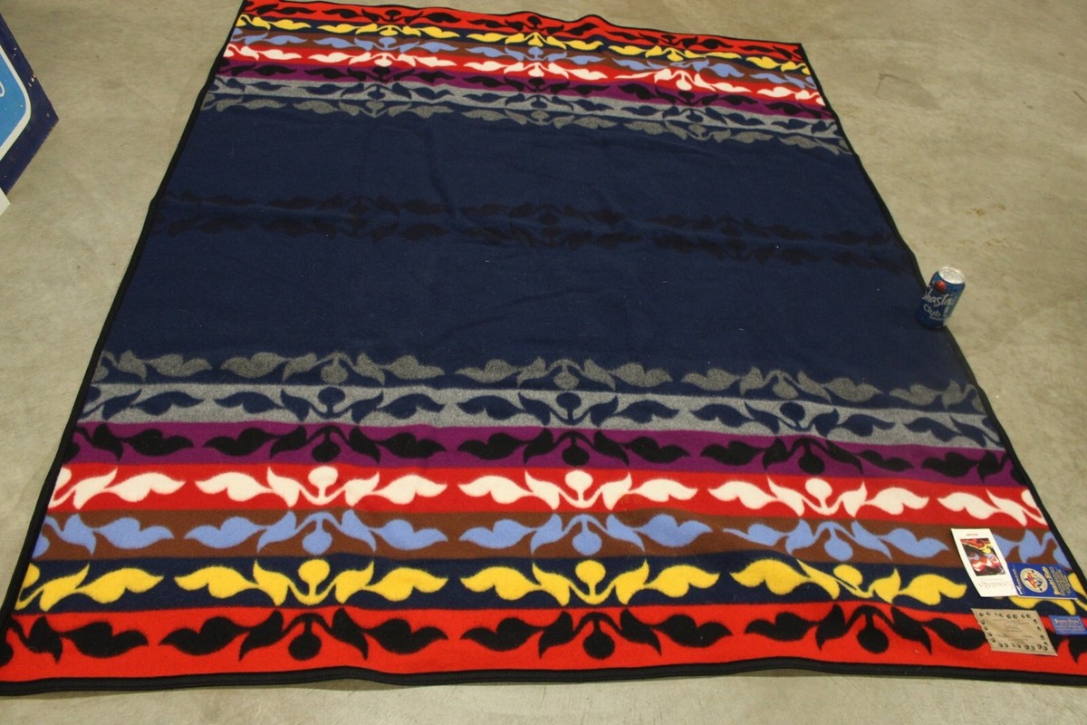 Pendleton Sauninga Shining One Smithsonian Robe Beaver State Wool