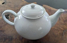 Pottery Barn Great White Teapot With Metal Strainer 7" Tall