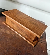 VTG Hardwood Walnut or Oak dresser or sewing box (Doll blanket chest)