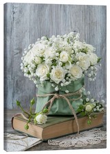 Leinwandbild Weiße Rosen und ein Buch - Elen...