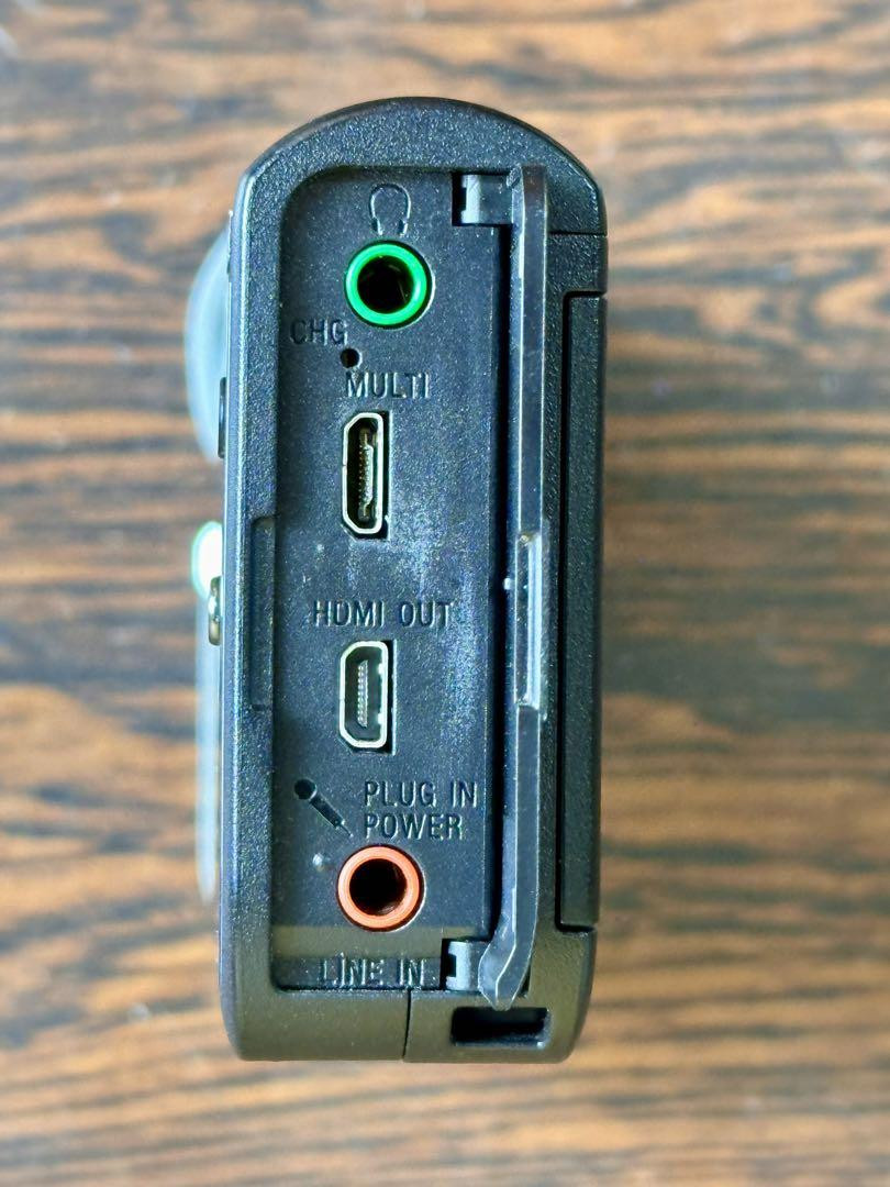 Sony HDR-MV1 Video Camera with 2 Batteries & USB Cable Sony HDR-MV1 Video Camera with 2 Batteries & USB Cable