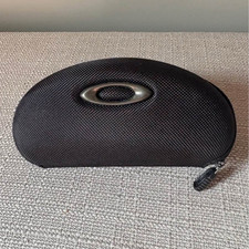 Oakley Black Plastic Hard Zipper Case for Gla...