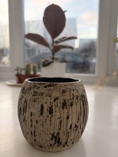 Rustic textured ceramic plant pot/ planter