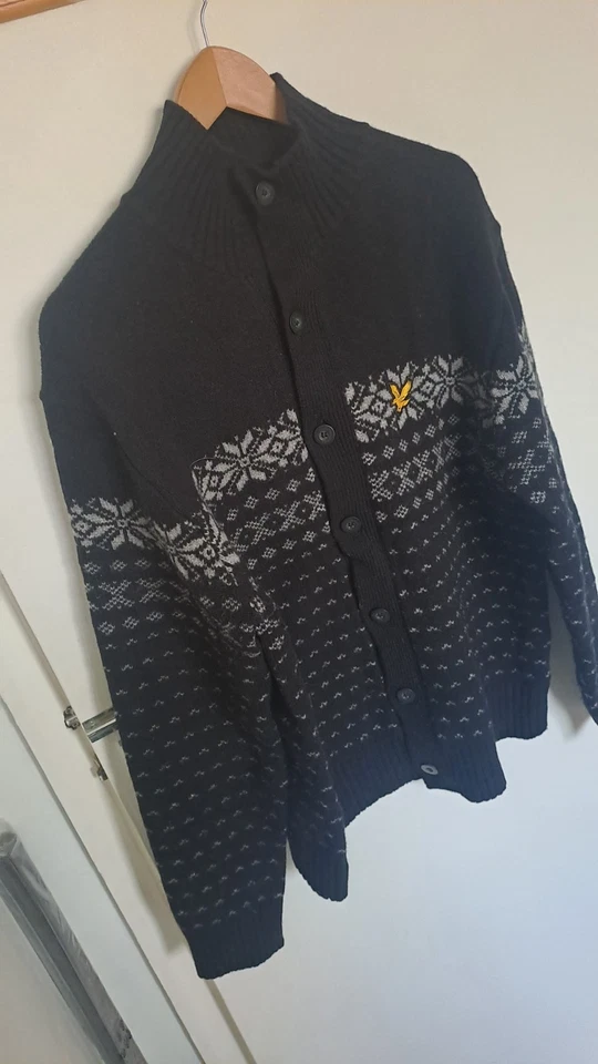 Mens Lyle & Scott Black Wool Cardigan - Size Large - Image 2 of 4