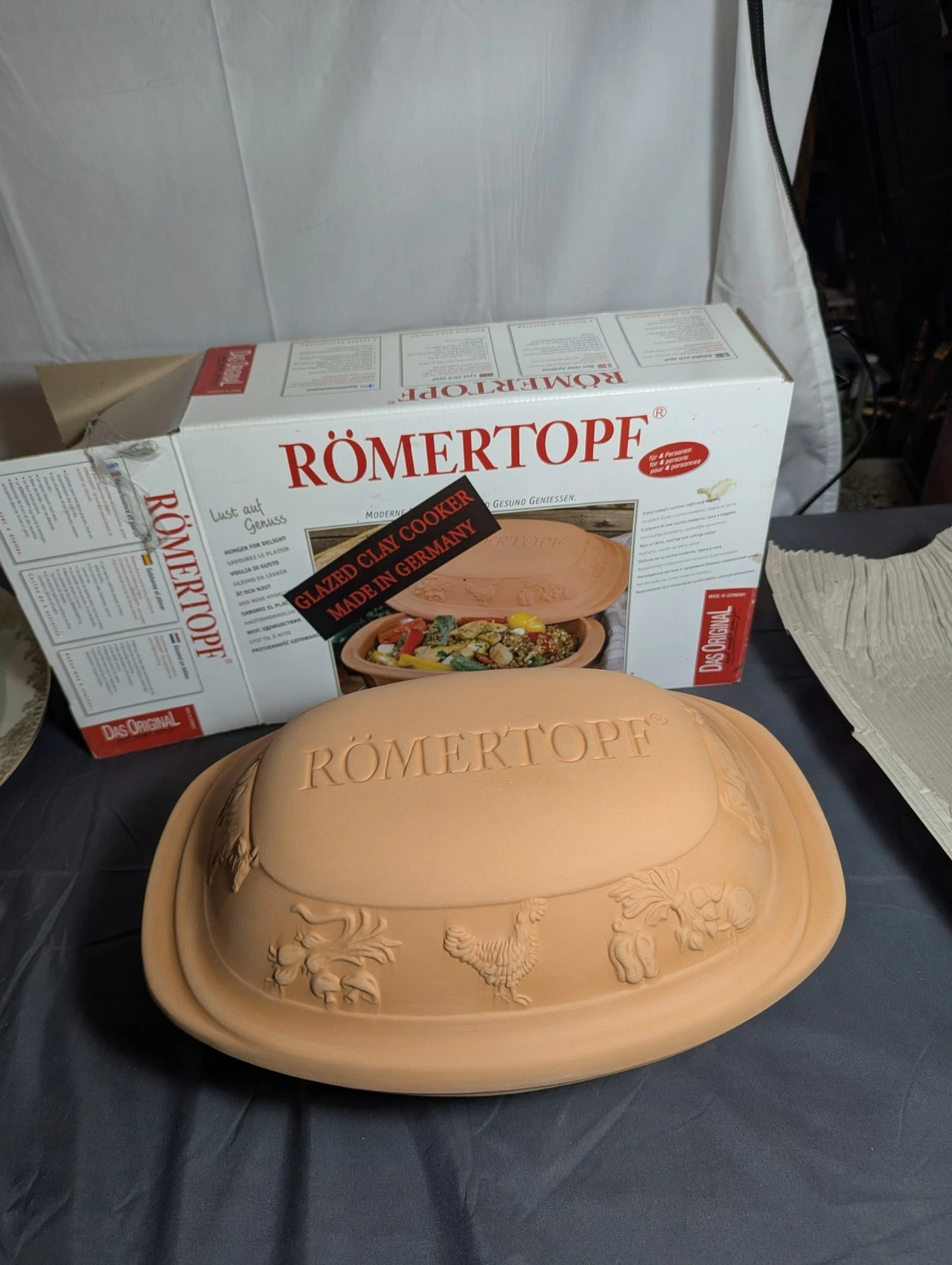 Romertopf German Terracotta Clay Pottery Dutch Oven Roaster #119 New open box
Opens in a new window