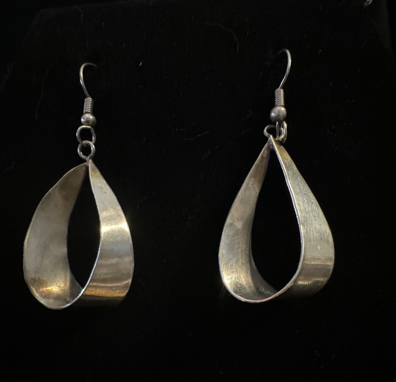 MEXICO - SILVER DANGLE - PIERCED EARRINGS~SIGNED … - image 1